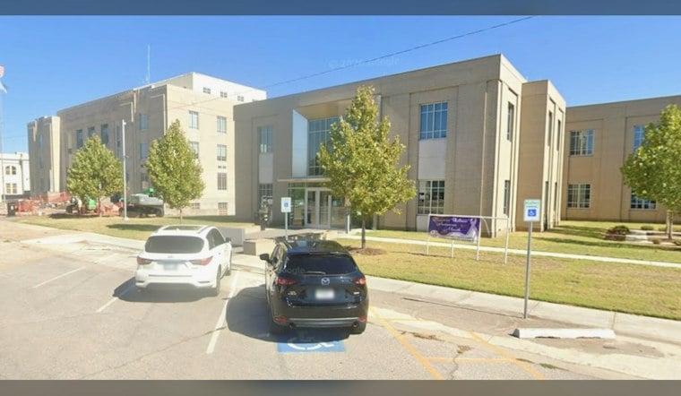 Shawnee's HD 26 Race Pits Data-Center Skeptic Against Massage-Parlor Reformer