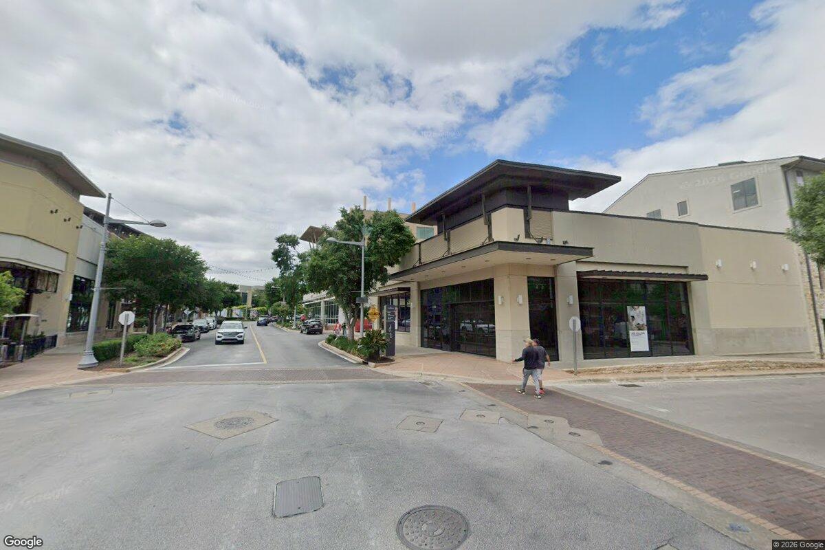 hoodline.com - Natalie Petrovich - Shooting at The Domain in Austin Hospitalizes One