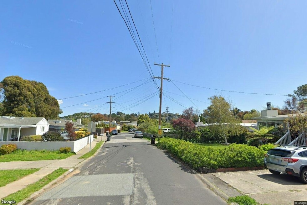 Shooting Investigation Shuts Down Strawberry Circle Near Mill Valley