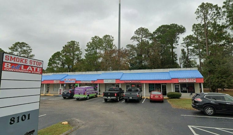 Shopper Pays With Fake $100 Bill, Smoke Shop Clerk Never Noticed
