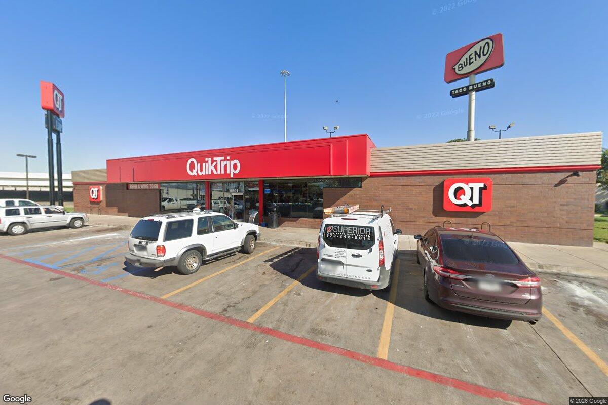 Shot in Arlington, Man Drives to Fort Worth and Dies Outside QuikTrip