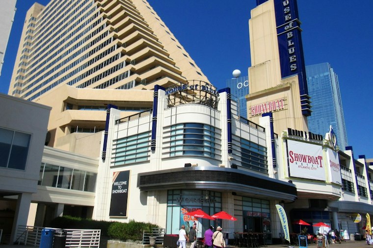 Showboat Owner Bart Blatstein Faces $13.6M Foreclosure Push While Seeking Expansion