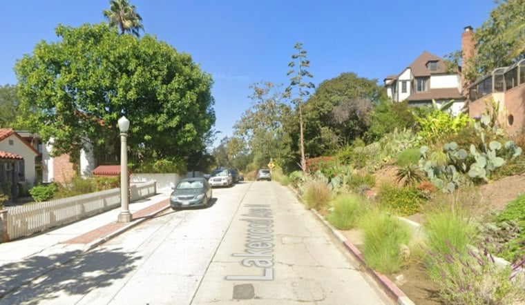 Silver Lake Structure Fire Out on Lakewood Avenue