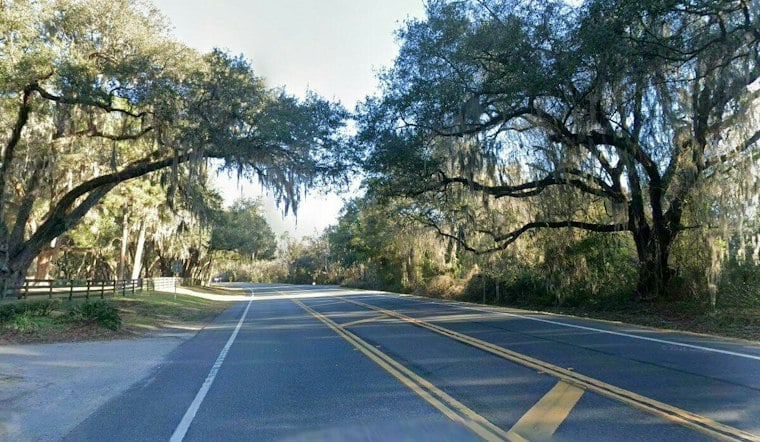 Single-Vehicle Crash Kills One on SW Williston Road in Micanopy