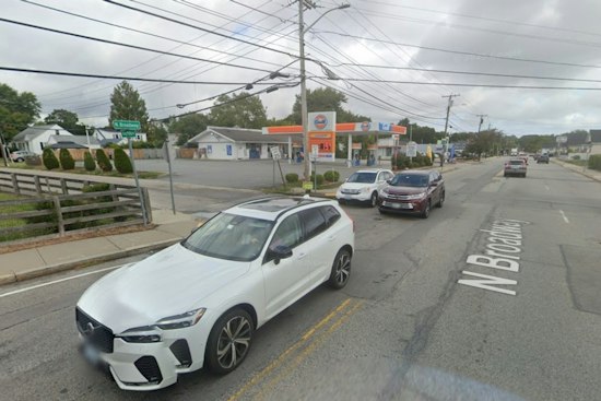 Single-Vehicle Crash Seriously Injures Driver at King Philip Road and Broadway in East Providence