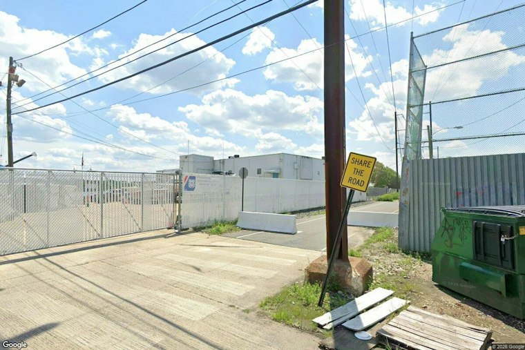 Sleeping Trucker Wakes to $10K Beef Heist in Northeast Philly
