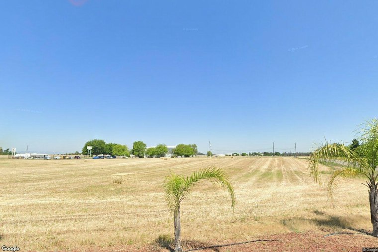 Small Plane Crashes Near Knights Landing During Landing Attempt, Pilot Hospitalized