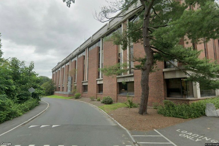 Smith College Lab Finds Worm-Like Organism Hiding Inside Amoeba Shells, A First