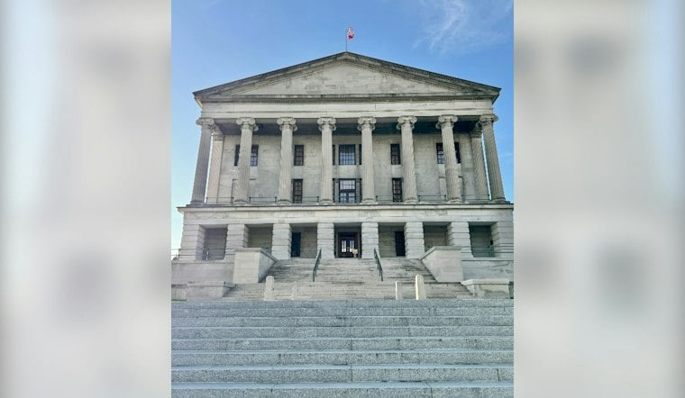 Some Tennessee DACA Recipients Report Being Turned Away From License Renewals Since Oct. 1