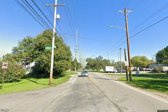 South Columbus Driver Dies After SUV Veers Off Fairwood Avenue Into Field, Pole
