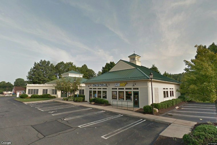 South Windsor Bagel Shop Finally Sets October 8 Opening Date on Sullivan Ave