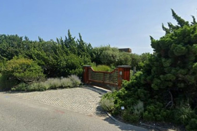 Southampton's 1800 Meadow Lane Hits Market at $42.5M, First Time Ever
