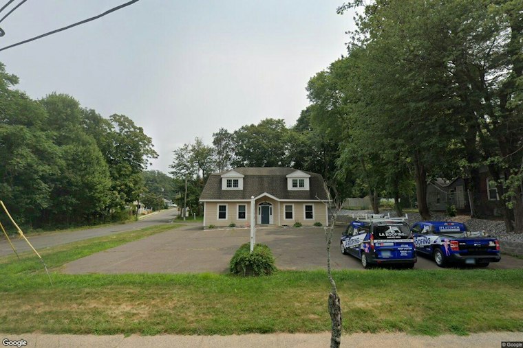 Southington Roofing Boss Accused of Hiding Workers From Insurer, Faces Judge Tuesday