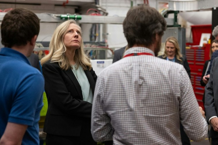 Spanberger Unlocks $67M for Home Energy Fixes After Youngkin-Era Freeze