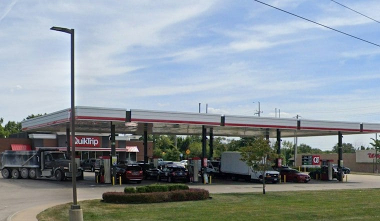 Spanish Lake Gas Station Attack: Women Stomp Off-Duty Cop, Grab for His Gun