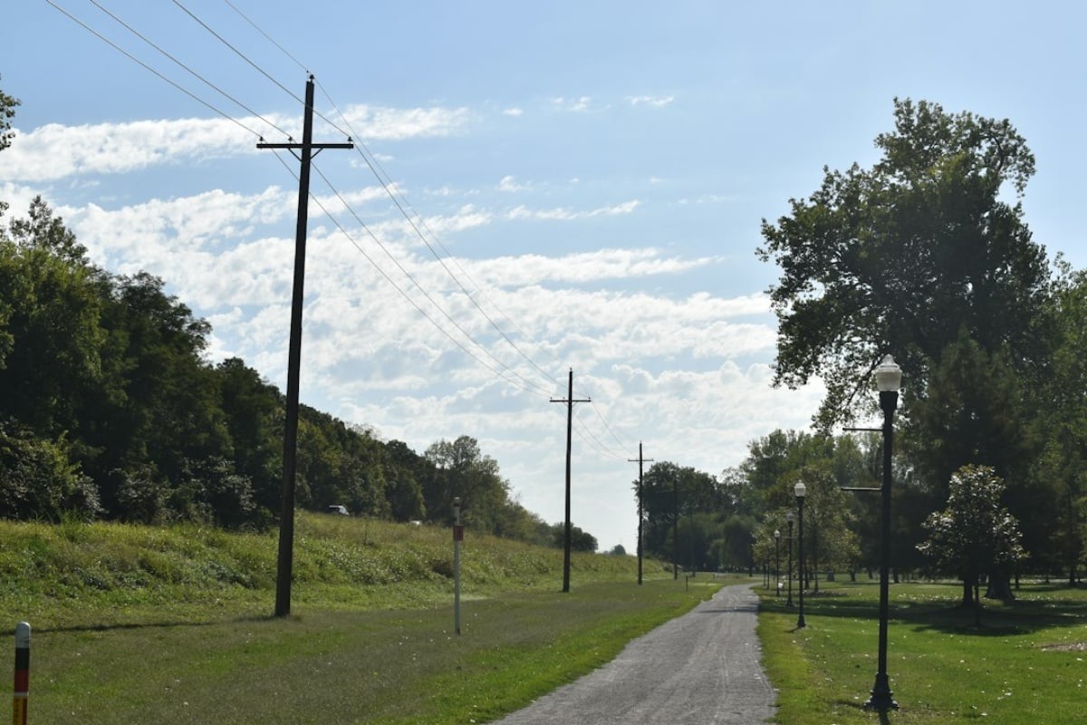 Driver Killed in Blue Parkway Crash in Kansas City