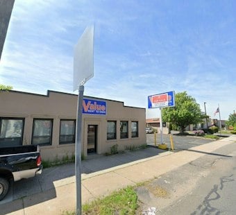 Springfield Weighs Chicken Slaughterhouse Plan for Page Boulevard Butcher Shop