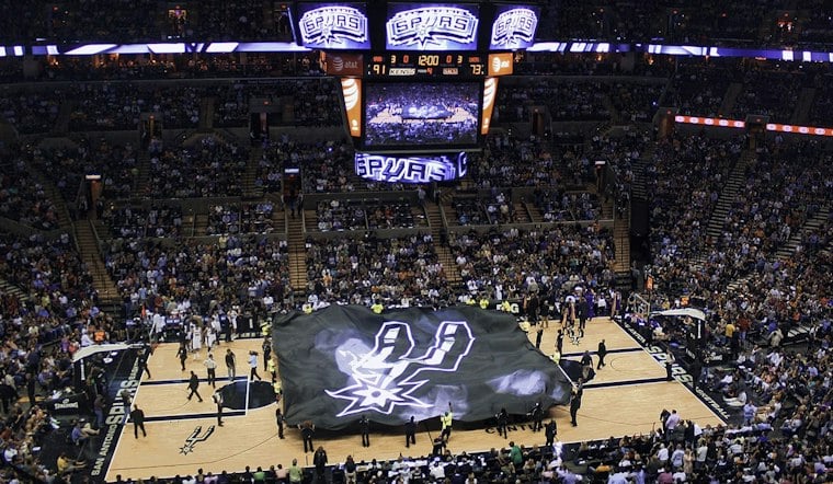 Spurs Open Season Against Thunder as Silver Dancers Return After 8 Years