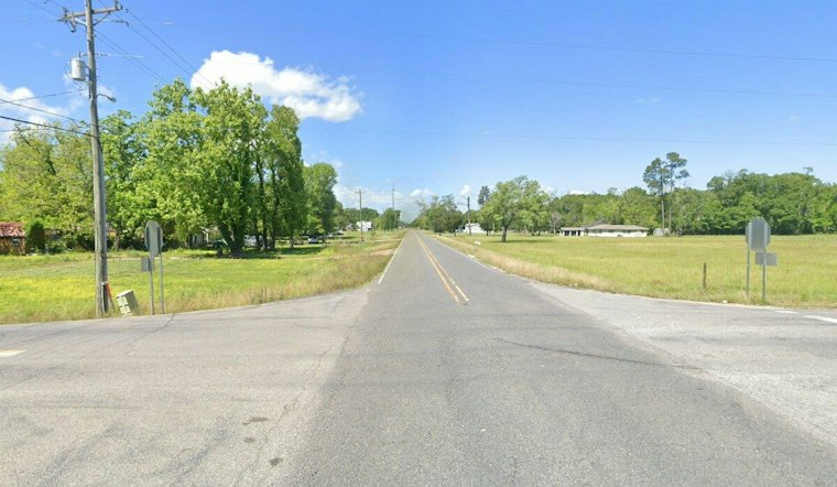 St. Amant Road Gets Flashing Stop Signs After 42 Crashes In Five Years