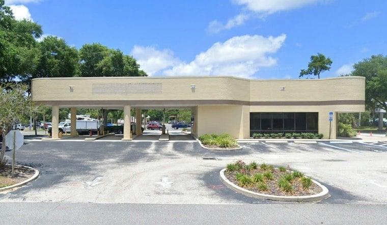 St. Augustine Bagel Chain Moves Into Old Wells Fargo Drive-Thru Next to Chipotle