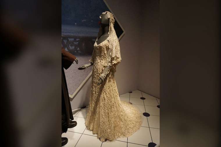 St. Clair Shores Bride Out $1,000 After Wedding Photographer Vanishes