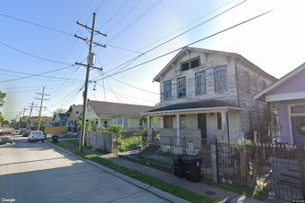 St. Claude Stabbing Injures Man, Suspect Still on the Run