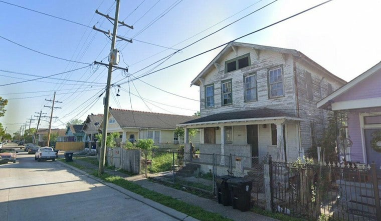 St. Claude Stabbing Injures Man, Suspect Still on the Run