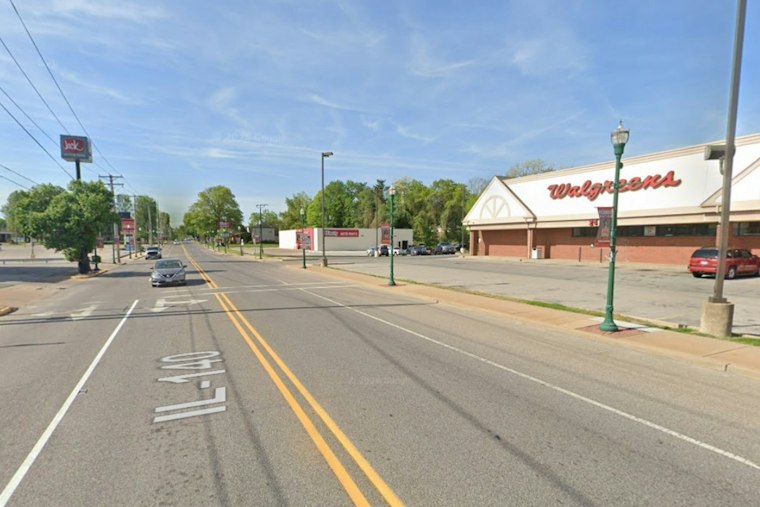 St. Louis Man, 50, Accused of Bringing Gun, Drugs to Alton to Meet a Minor