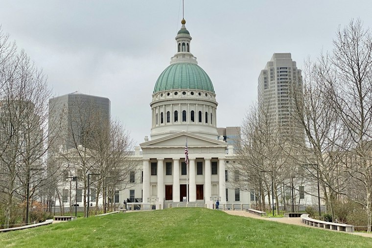 St. Louis Tax Preparer Gets 56 Months After $22K Refund Scheme, Casino Sprees