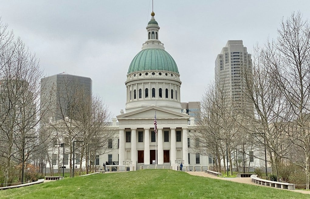St. Louis Tax Preparer Gets 56 Months After $22K Refund Scheme, Casino Sprees