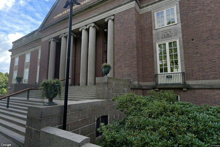 Stanford's Robert Hall, Columbia's Michael Woodford Share 2026 Nobel Economics Prize