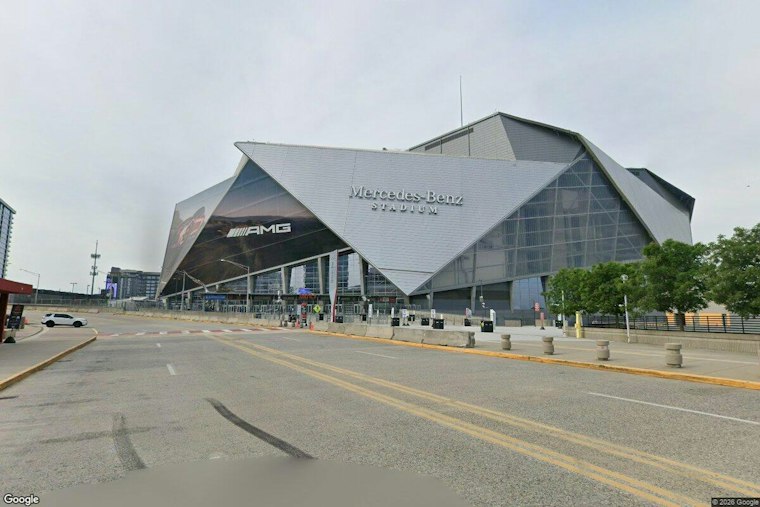 State Farm Arena Adds Bocado Pizza, Irie Mon Cafe Before Hawks Opener