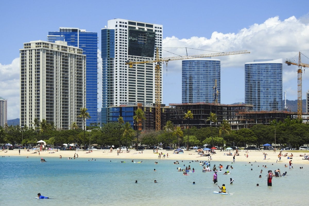 Ala Moana Beach Park Sand Replenishment Gets $7.44M