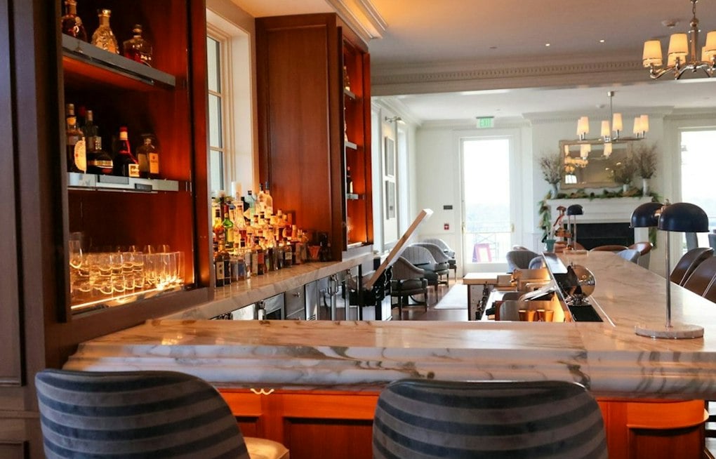 Steph Curry's Hush-Hush Bourbon Bar Pours Basketball-Shaped Ice in Union Square