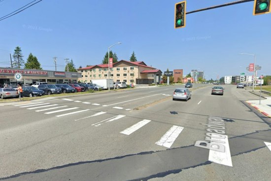 Stolen Car Plows Into Crowd Outside North Everett Restaurant, Six Hit