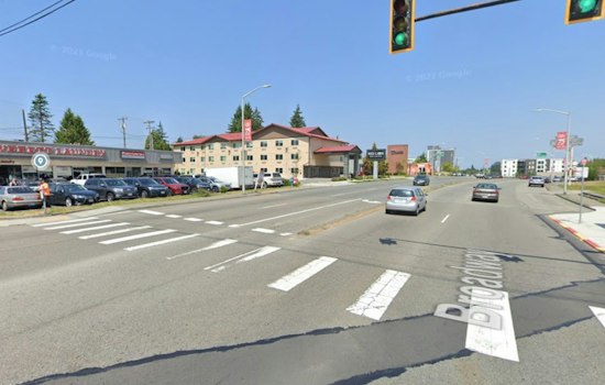 Stolen Car Plows Into Crowd Outside North Everett Restaurant, Six Hit