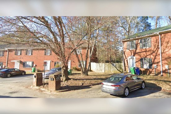 Stone Mountain, Georgia, Neighbor Pulls Couple From Burning Apartment, Calls Himself No Hero