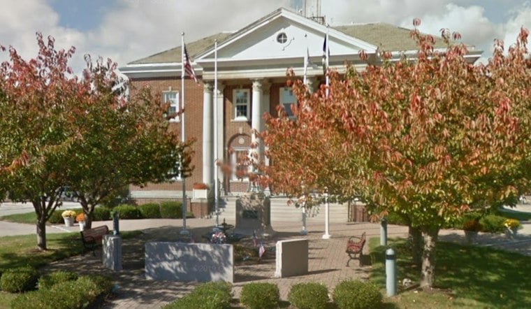 Stonington Cove Tests Positive for Human Waste, Residents Urge Sewer Study