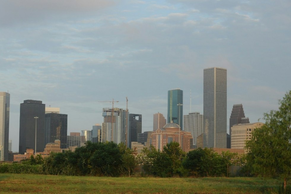 Stormy Sunday Sets Stage for Sunny Week in Houston