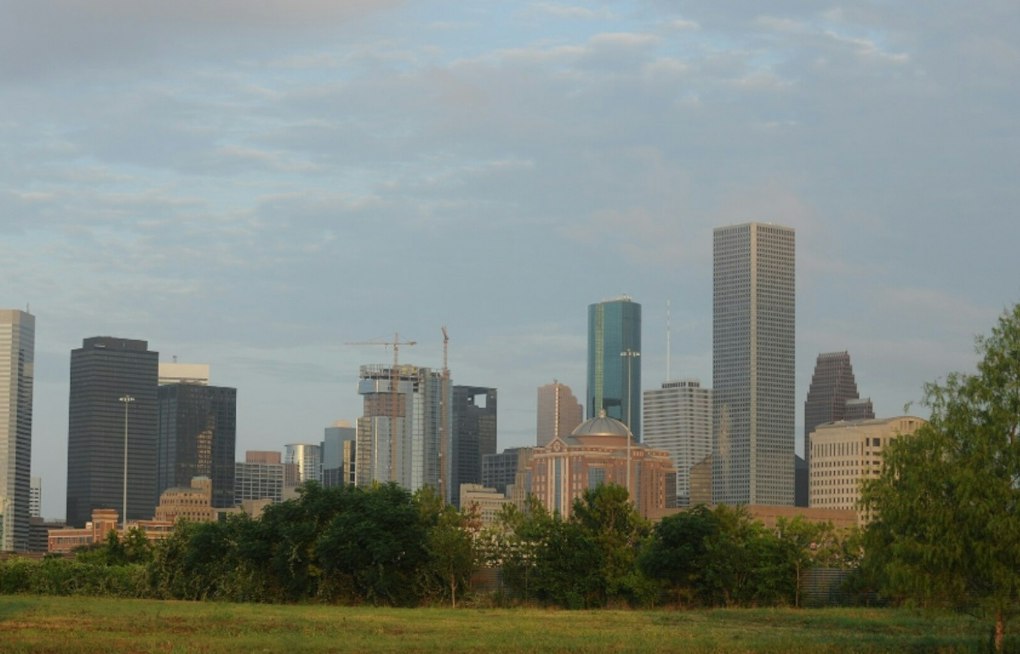 Stormy Sunday Sets Stage for Sunny Week in Houston