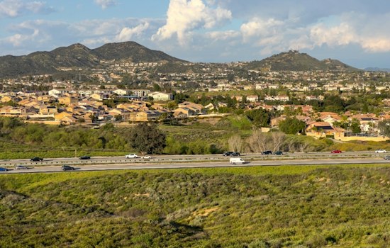 Stranger Helps Prevent Possible Jump From I-15 Bridge in Murrieta