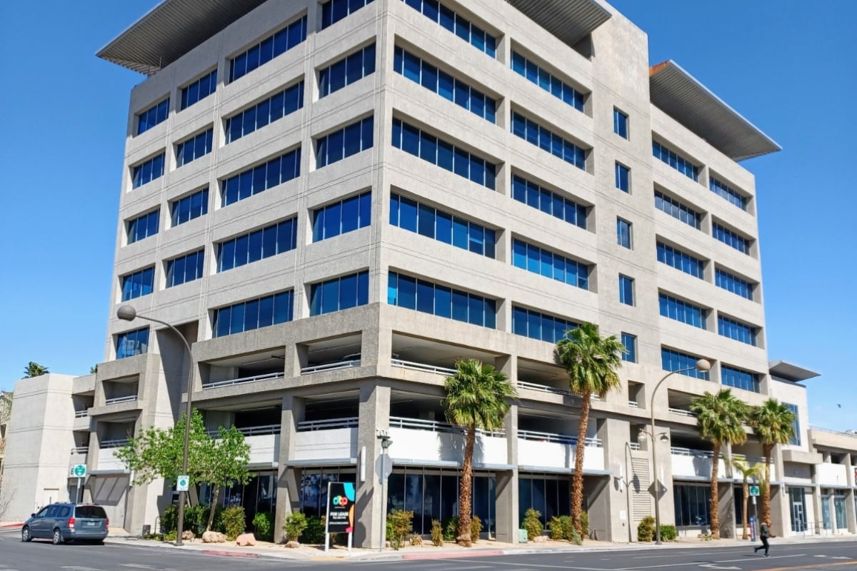 Summit House: Summerlin's First High-Rise Condo Towers