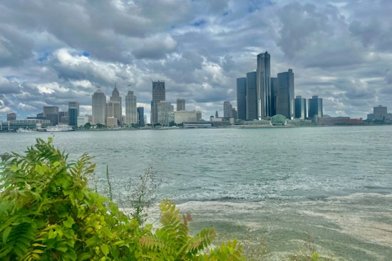 Sun’s Out, Coats On: Detroit Wakes to Sharp Fall Chill