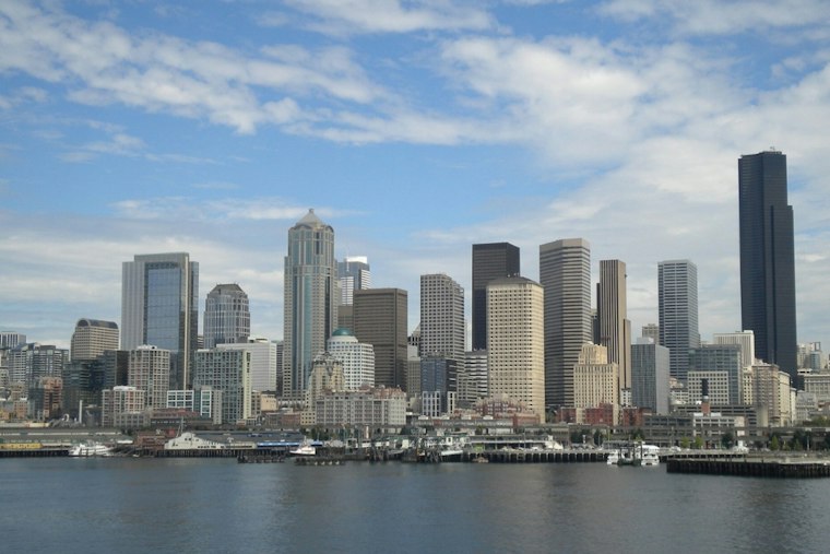 Sun’s Out, Storms Loom as Seattle Enjoys One Last Warm Friday