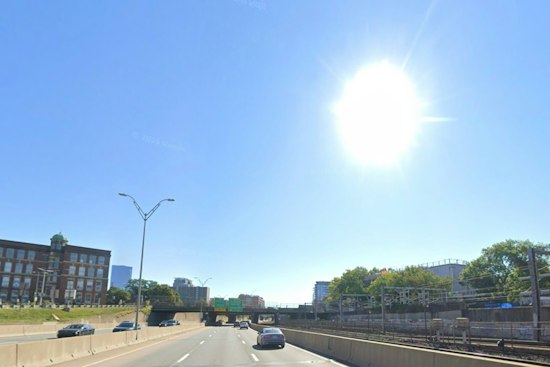 Sunny Boston Weekend Brings Inland Frost Risk Before a Gradual Warm-Up