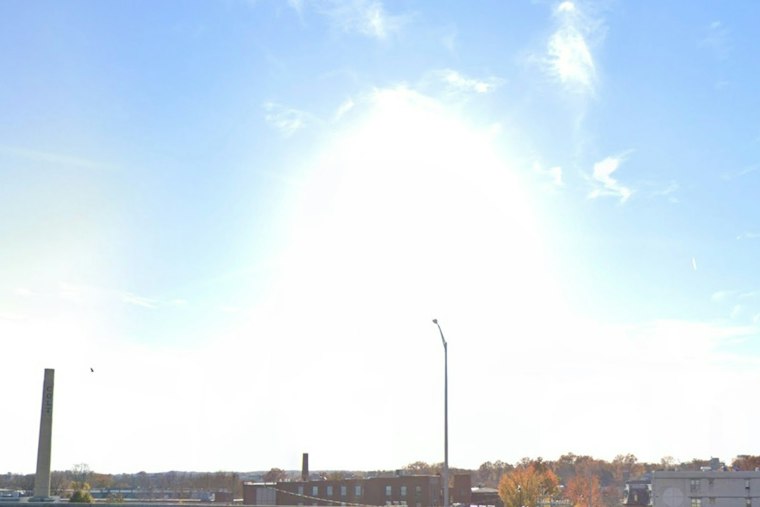 Sunny Start, Shivery Finish: Hartford Braces for Windy Fall Chill