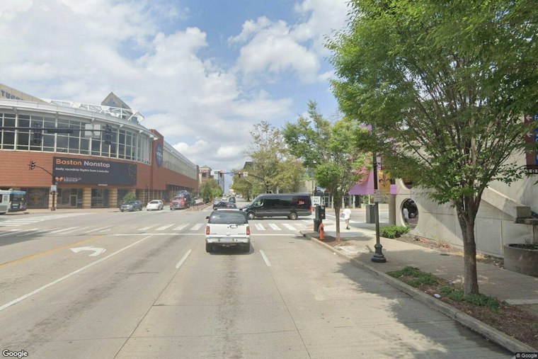 Sunny Sunday in Louisville Sets Stage for Weeklong Warmup