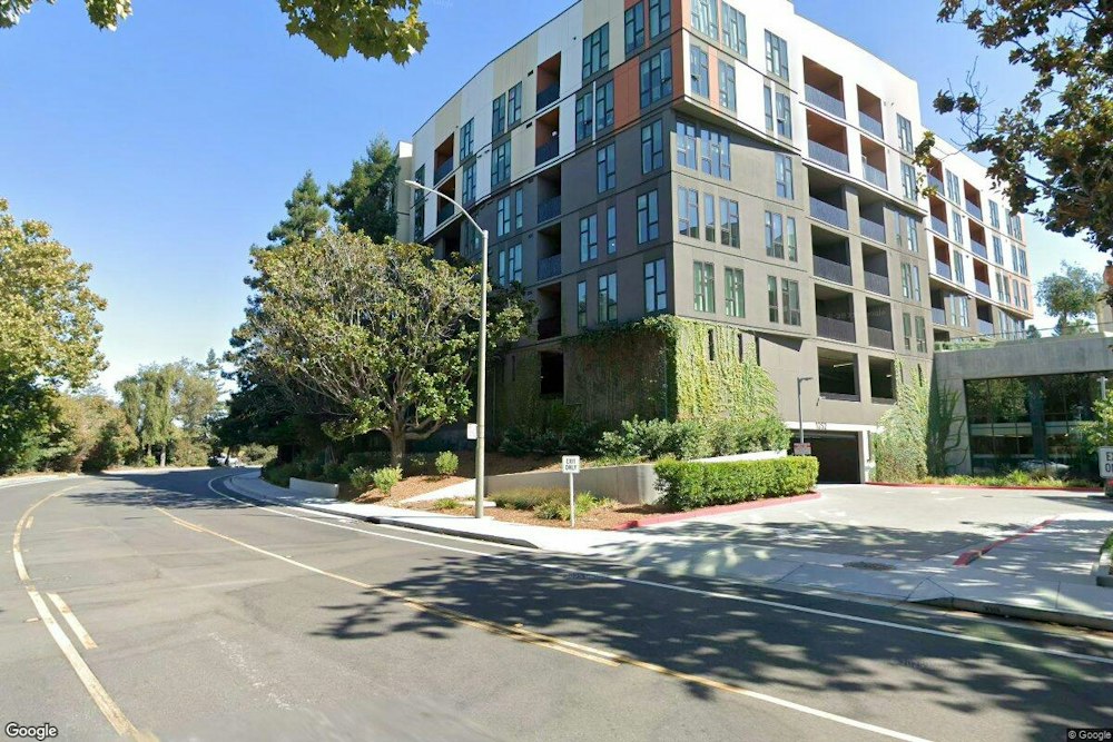 Sunnyvale's New M Social Hotel Mixes Robot Staff, AI and a Rooftop Beehive