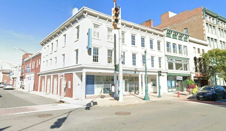 SUNY Schenectady Opens Free 24-Station Computer Lab Downtown for Job Seekers