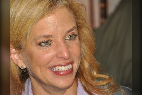 Suspicious Envelope Sent to Wasserman Schultz's Sunrise Office Echoes 2018 Bomb Scare